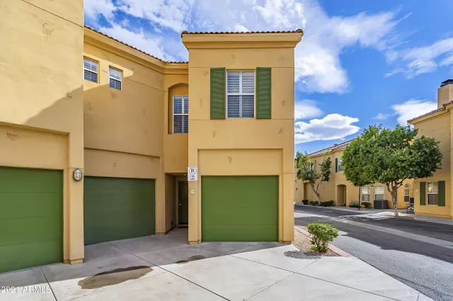 MLS: 6194050 Condo For Sale