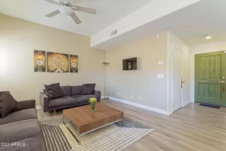 Photo #5: 6194050 Listing