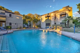 Photo #3: 6194126 Listing