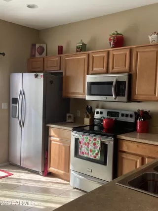 Photo #5: 6194174 Listing