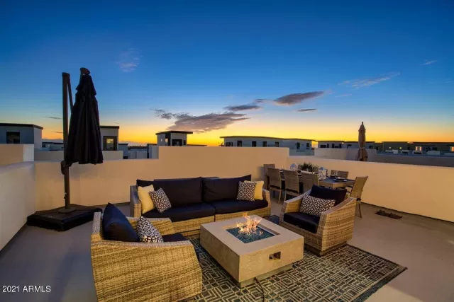 MLS: 6194289 Condo For Sale