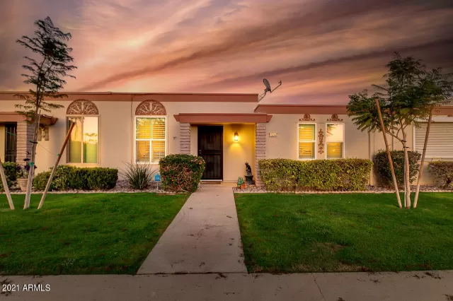 MLS: 6194532 Condo For Sale