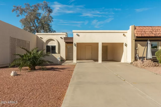 MLS: 6194589 Condo For Sale