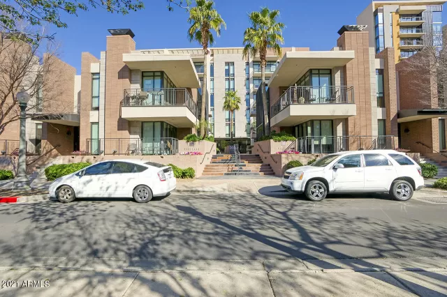 MLS: 6194617 Condo For Sale