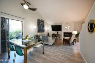 Photo #4: 6194636 Listing