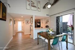 Photo #5: 6194636 Listing