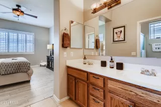 Photo #6: 6194667 Listing