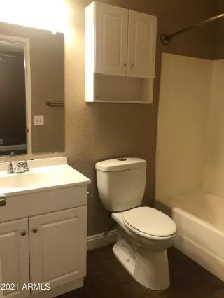 Photo #6: 6194911 Listing