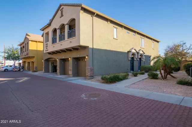MLS: 6195121 Condo For Sale