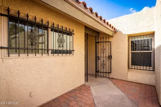 Photo #3: 6195143 Listing 