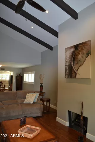 Photo #4: 6195166 Listing