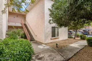 Photo #2: 6195181 Listing