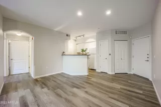 Photo #4: 6195278 Listing