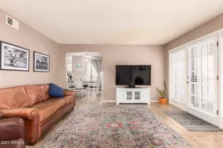 Photo #3: 6195356 Listing