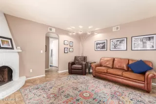 Photo #4: 6195356 Listing