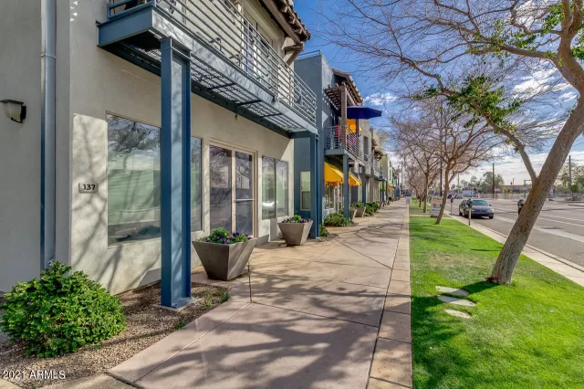 MLS: 6195632 Condo For Sale