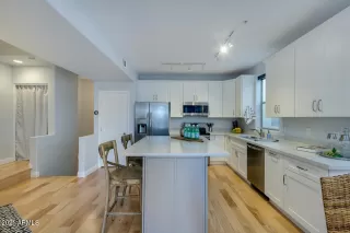 Photo #6: 6195632 Listing