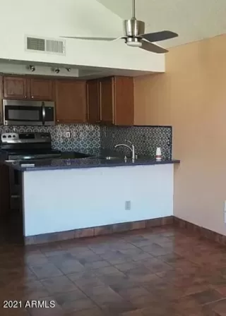 Photo #2: 6195757 Listing