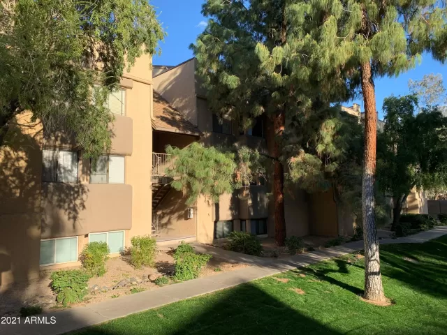 MLS: 6195781 Condo For Sale