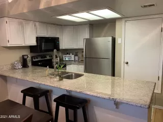 Photo #4: 6195781 Listing