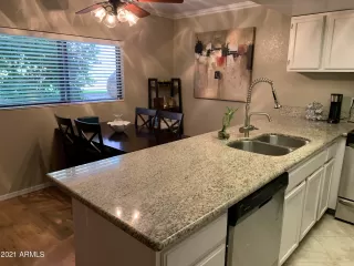 Photo #5: 6195781 Listing