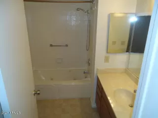 Photo #6: 6195891 Listing 