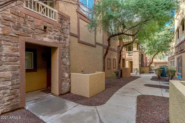 MLS: 6195914 Condo For Sale