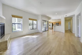 Photo #3: 6195979 Listing