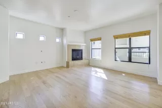 Photo #4: 6195979 Listing