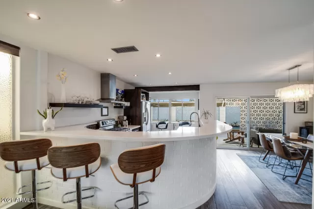 MLS: 6196007 Condo For Sale