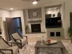 Photo #6: 6196105 Listing