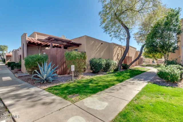 MLS: 6196217 Condo For Sale