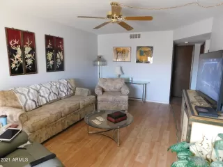 Photo #6: 6196289 Listing