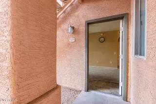 Photo #3: 6196300 Listing