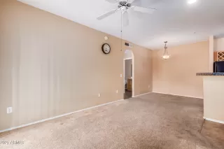 Photo #6: 6196300 Listing