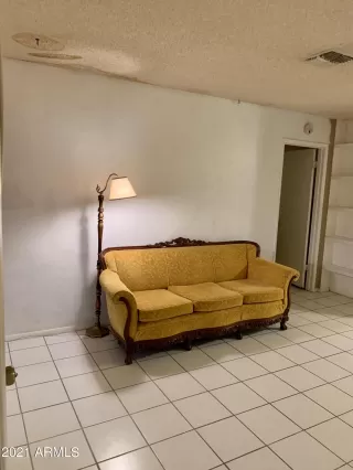 Photo #5: 6196328 Listing 