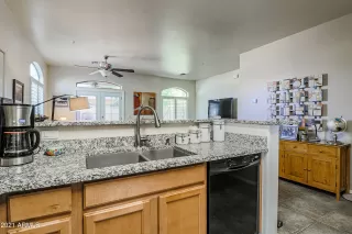 Photo #3: 6196423 Listing 