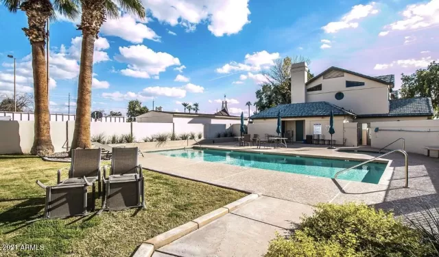 MLS: 6196449 Condo For Sale