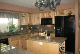 Photo #4: 6196449 Listing