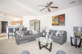 Photo #6: 6196556 Listing