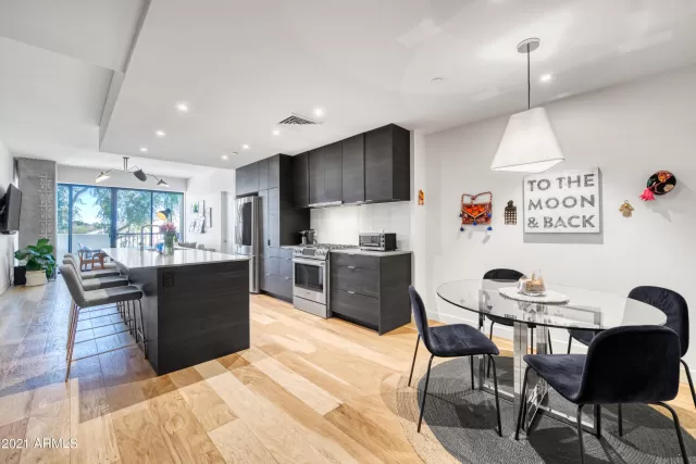 MLS: 6196571 Condo For Sale