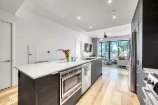 Photo #3: 6196571 Listing