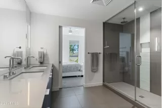 Photo #6: 6196571 Listing