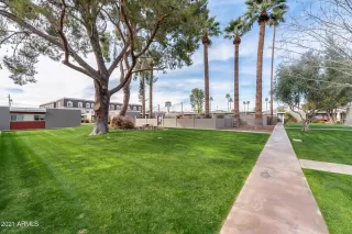 Photo #5: 6196701 Listing 