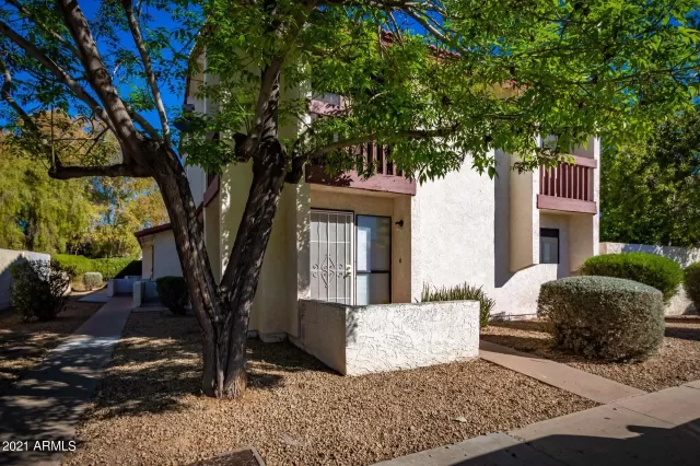 MLS: 6196711 Condo For Sale