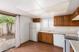 Photo #3: 6196711 Listing