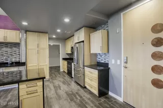 Photo #2: 6196801 Listing 