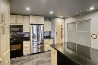 Photo #3: 6196801 Listing 