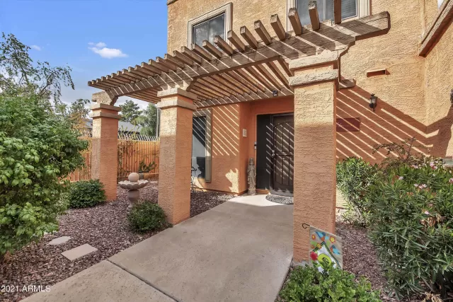 MLS: 6197028 Condo For Sale