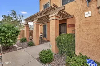 Photo #1: 6197028 Listing 